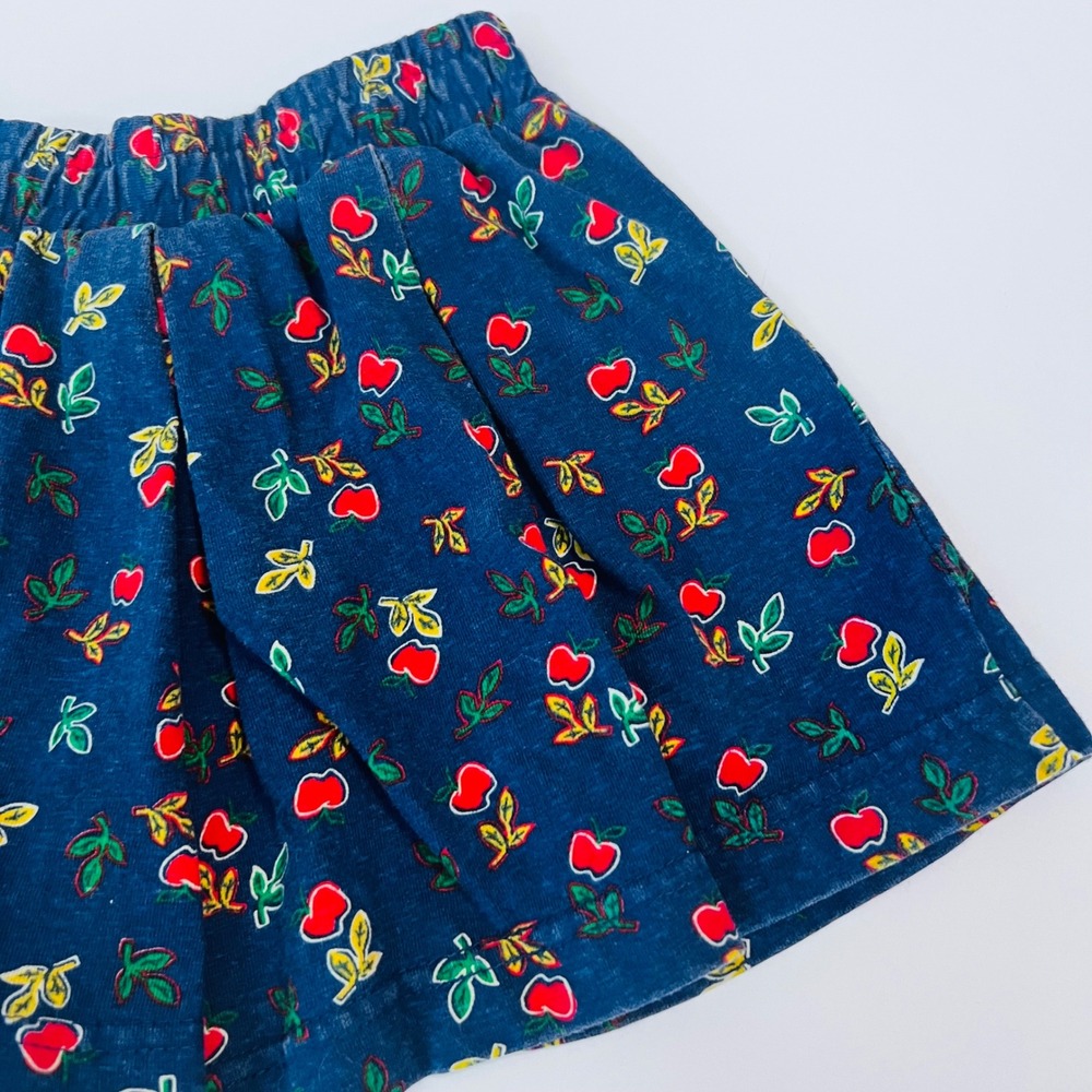 Vintage McKids Girls Apple Print Shorts Size 4 100% Cotton
